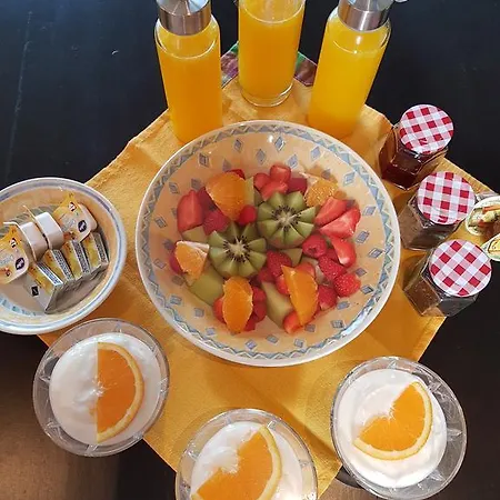 De Valendries לינה וארוחת בוקר